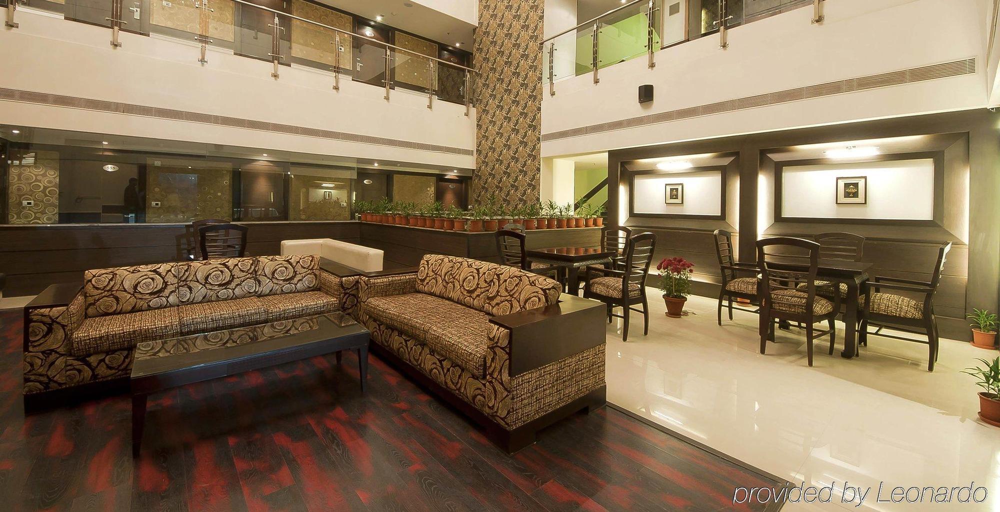 Pitrashish Pride Igi Intl Airport 3*