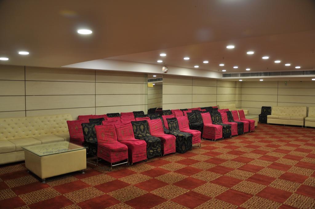 Pitrashish Pride Igi Intl Airport Hotel